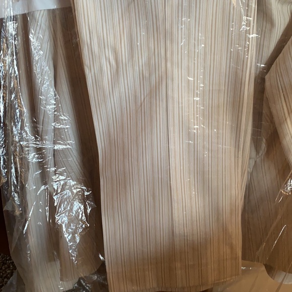 White and brown pin striped women’s business suit - Picture 2 of 2